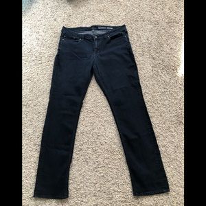 Low rise skinny jeans